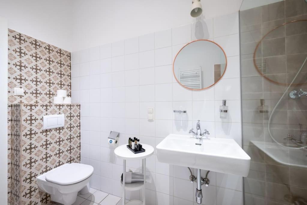 Apartmán Sleek 1Br Flat Near Center By Hm Vídeň Exteriér fotografie