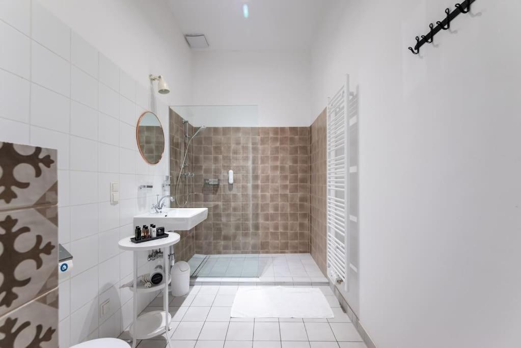 Apartmán Sleek 1Br Flat Near Center By Hm Vídeň Exteriér fotografie